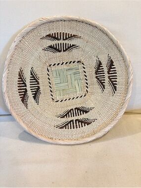 NEW African Woven Basket. Tonga people of Zambia 13” Across